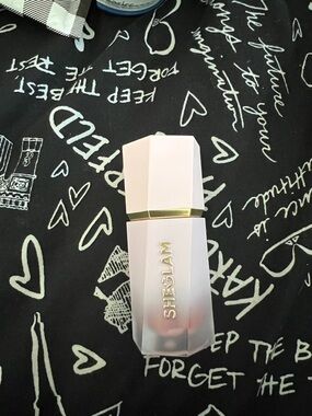 glam Pale Pink Blush Compact with Gold Band